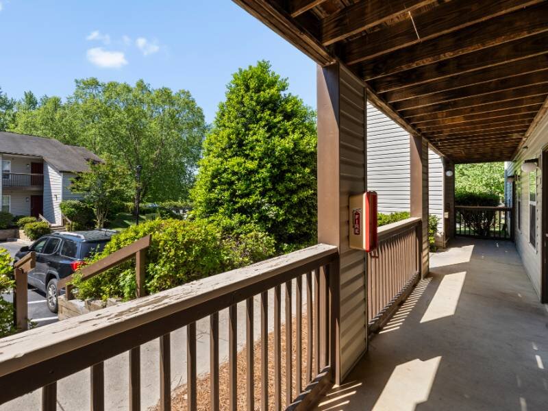 Balcony | Lexington Station Apartments