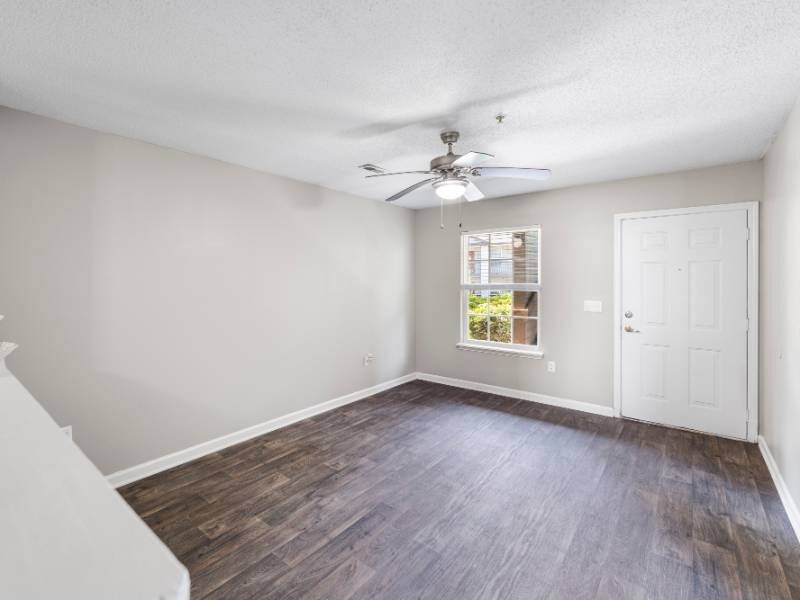 Front Room | Lexington Station Apartments