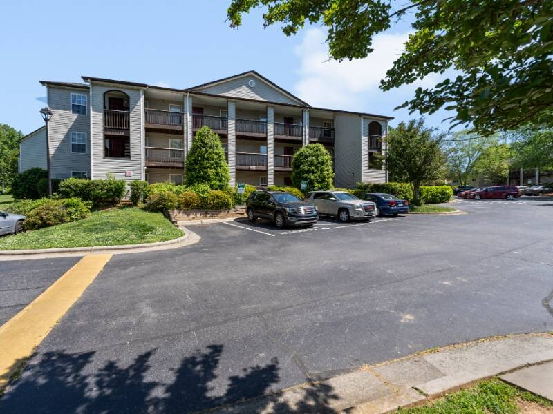 Apartments Near Me | Lexington Station Apartments