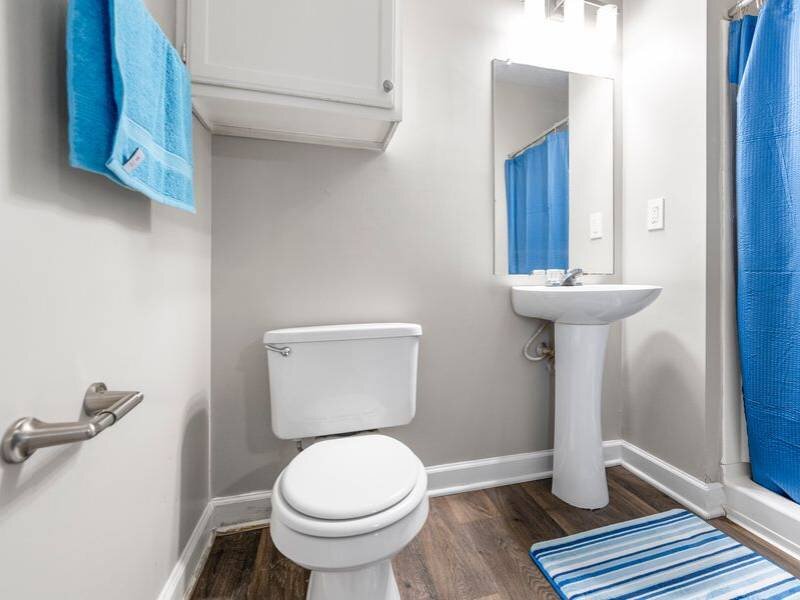 Master Bath | Lexington Station Apartments