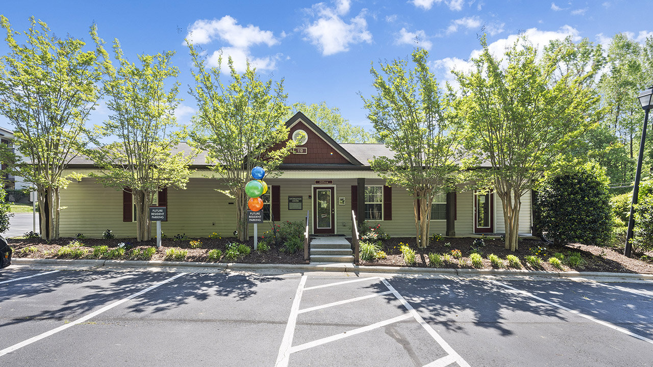 Lexington Station Apartments Neighborhood