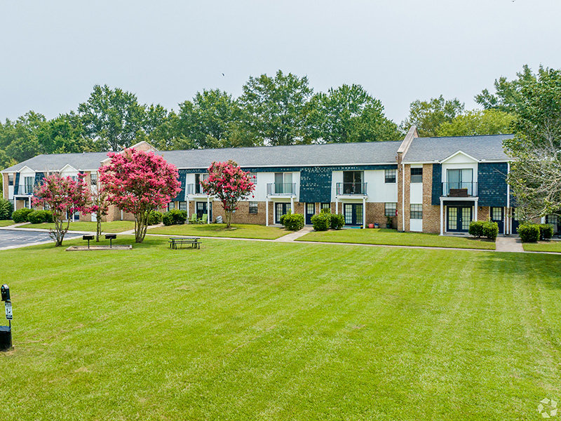 Breathtaking Grounds | Liberty Crossing