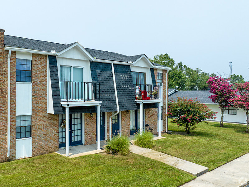 Apartment Complex | Liberty Crossing