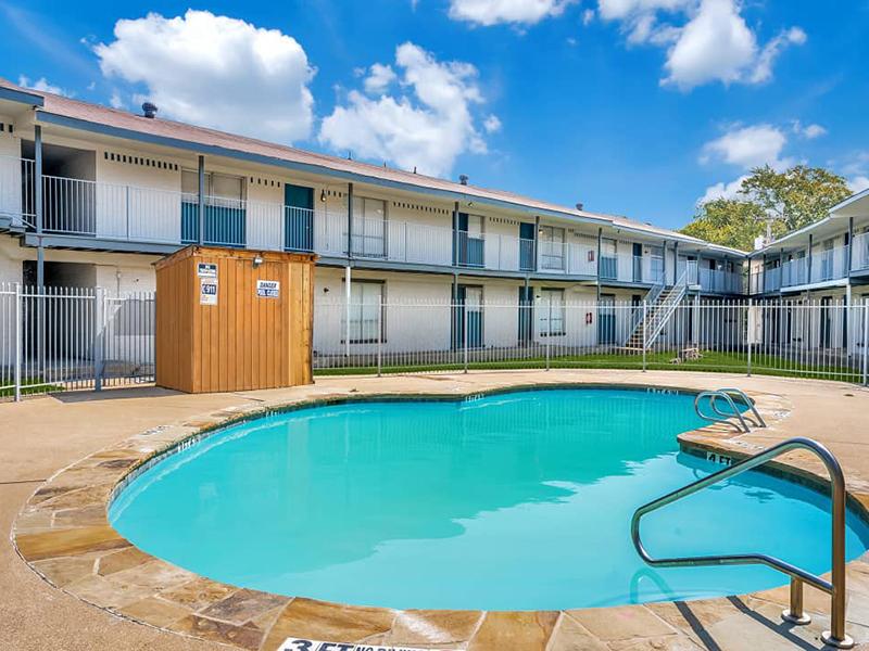 Outdoor Pool | Costa Bella Apartments in Dallas, TX
