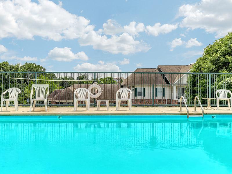 Sparkling Pool | Meadow Creek Apartments in Goodlettsville, TN