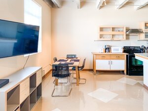 Dining Area | The Metropolitan Loft | Downtown Jacksonville Apartments