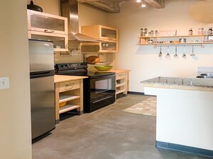 Kitchen | The Metropolitan Loft | Downtown Jacksonville Apartments
