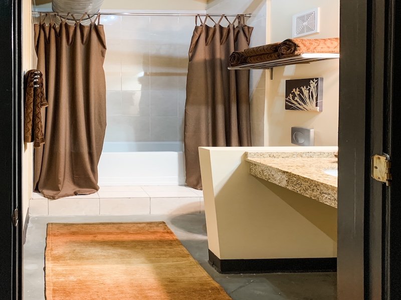 Bathroom | The Metropolitan Loft | Downtown Jacksonville Apartments