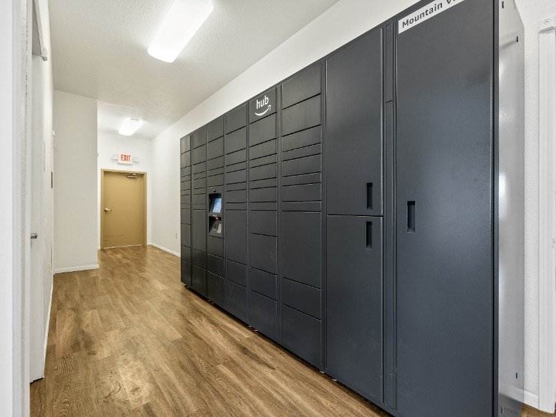 Package Lockers | Mountain View Village