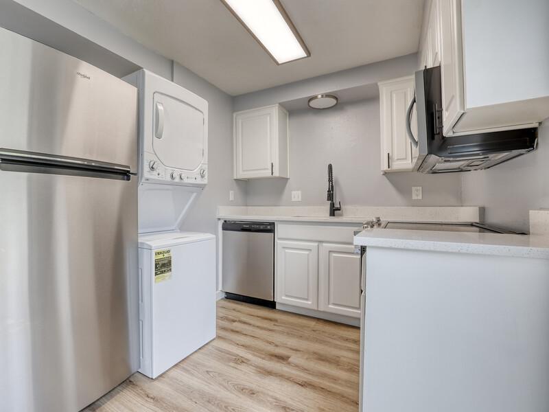 Kitchen with Washer and Dryer | Sugar Pine Townhomes