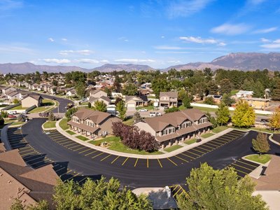 Townhomes for Rent in Roy, UT | Oakwood Townhomes