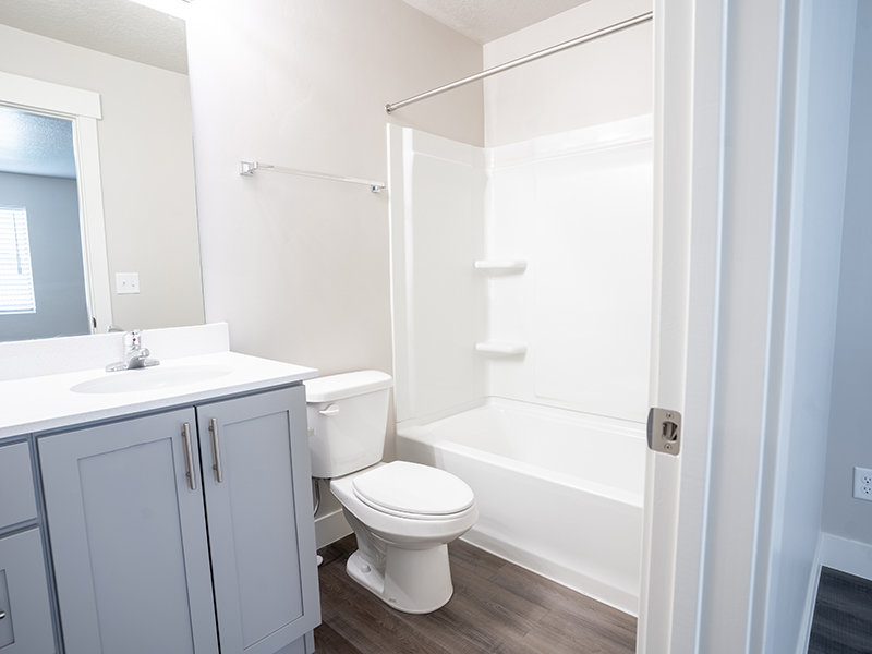 Bathtub | Patriot Pointe Townhomes