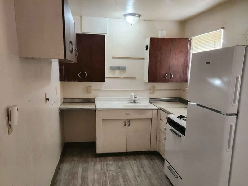 Kitchen with White Appliances | Phoenix on 10th