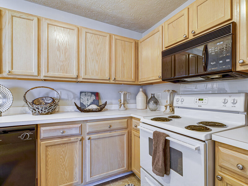Fully Equipped Kitchen | The Regency in Fayetteville, NC