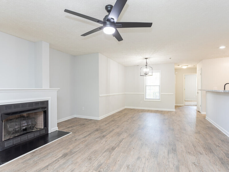 Front Room with Ceiling Fan | Regency Apartments in Fayetteville, NC