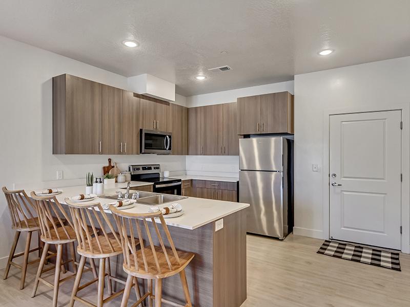 Fully Equipped Kitchen | Ridgeline Apartments
