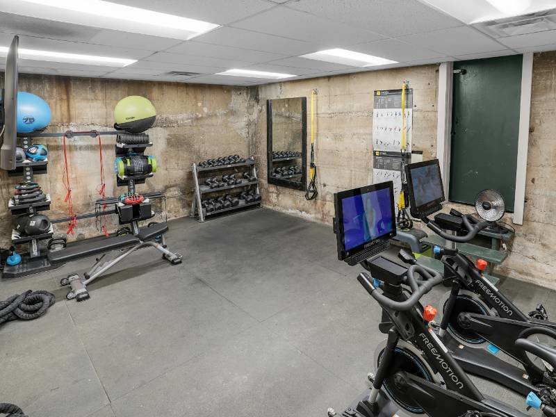 Gym | Eleanor Rigby