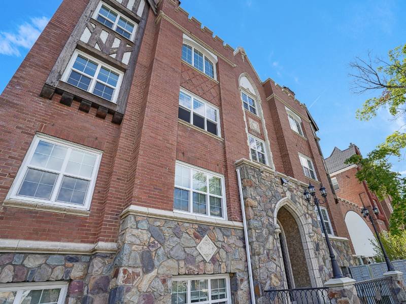 Apartments Near Me | Eleanor Rigby