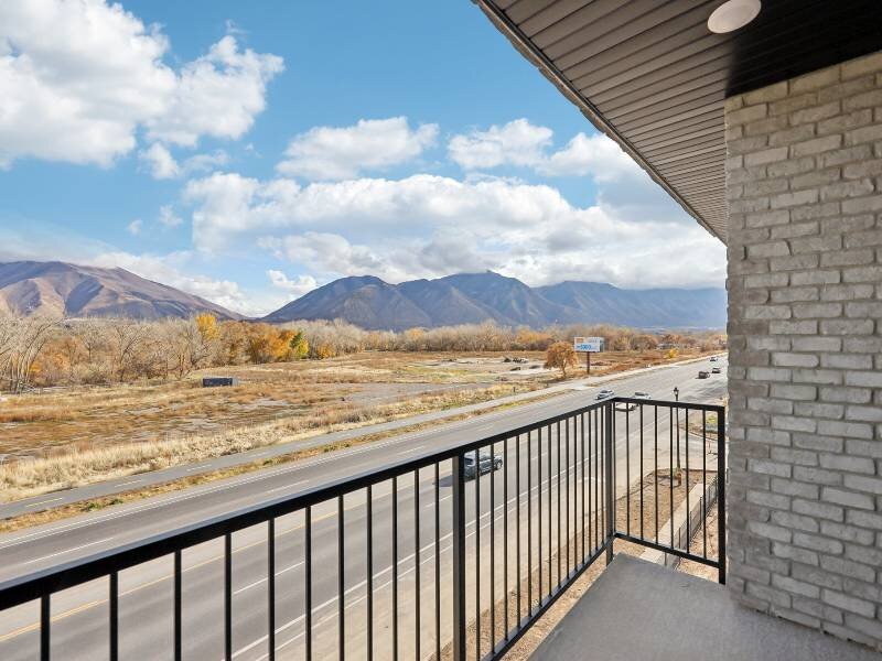 Balcony | River Meadows