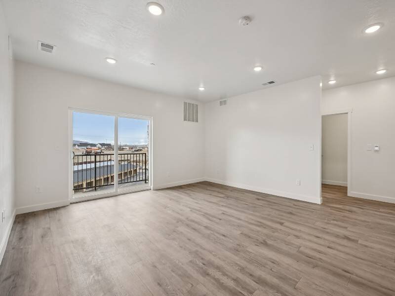 Living Room | River Meadows Apartments