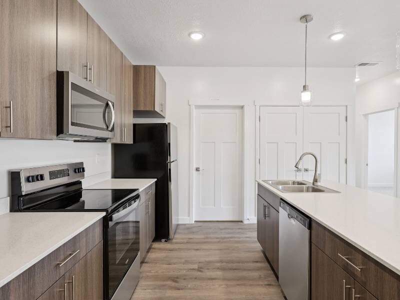 Spacious Kitchen | River Meadows