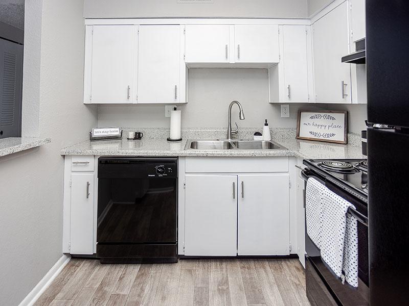Spacious Kitchen | Riverside Heights Apartments in Riverside, MO