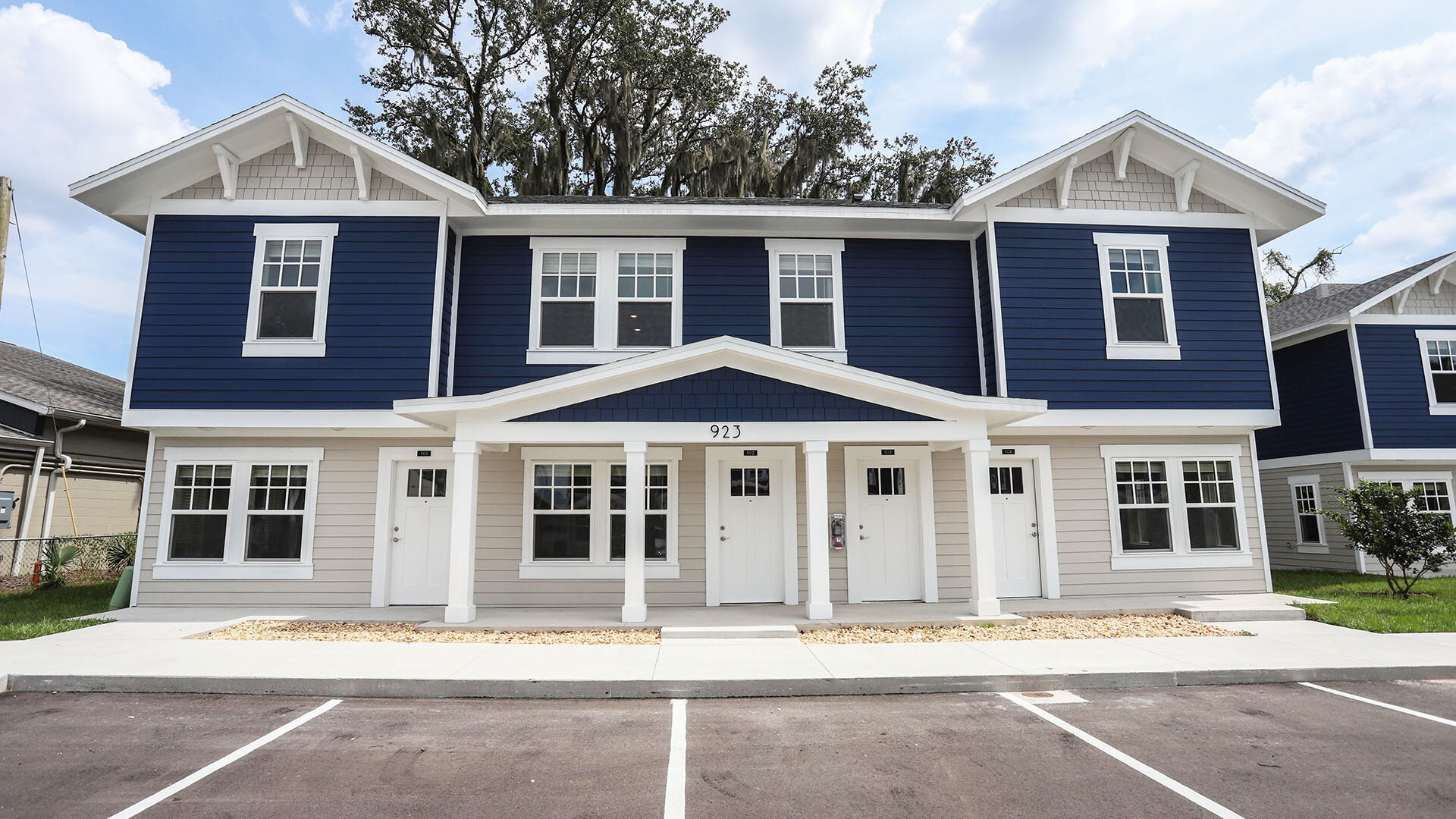 Royal Oak Apartments in Lakeland, FL
