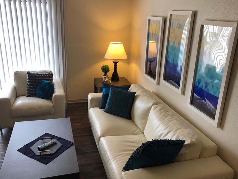 San Antonio Station | Beautiful Living Room | Apartments San Antonio