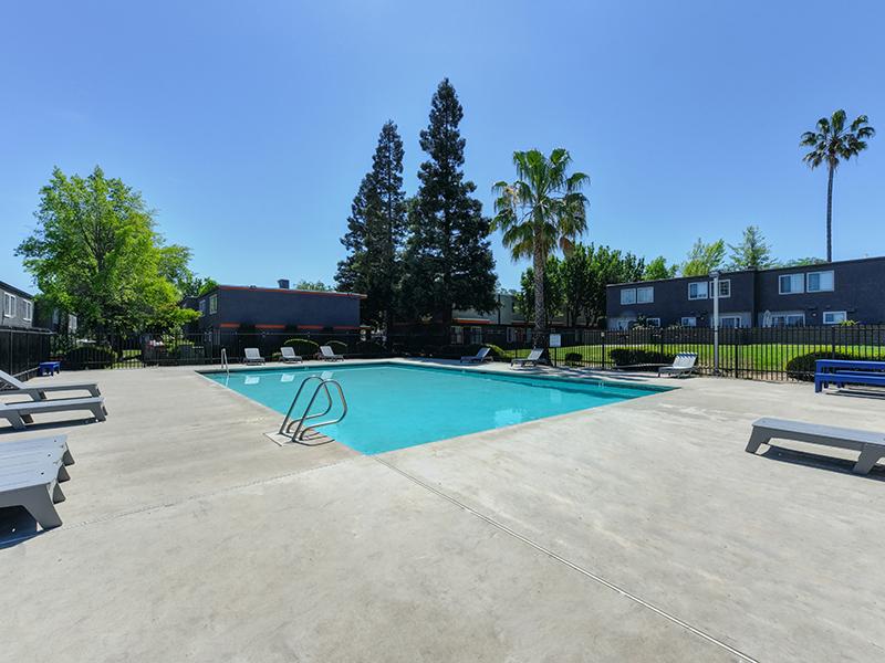 Swimming Pool | Sierra Park Townhomes