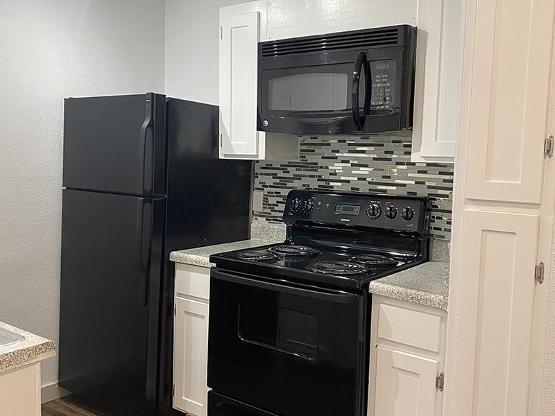 Kitchen Appliances | SkyVue Apartments in San Antonio, TX