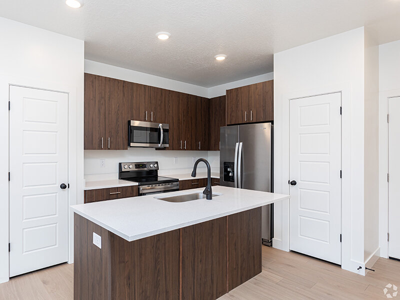 Fully Equipped Kitchen | Slatewood Townhomes in Tooele, UT