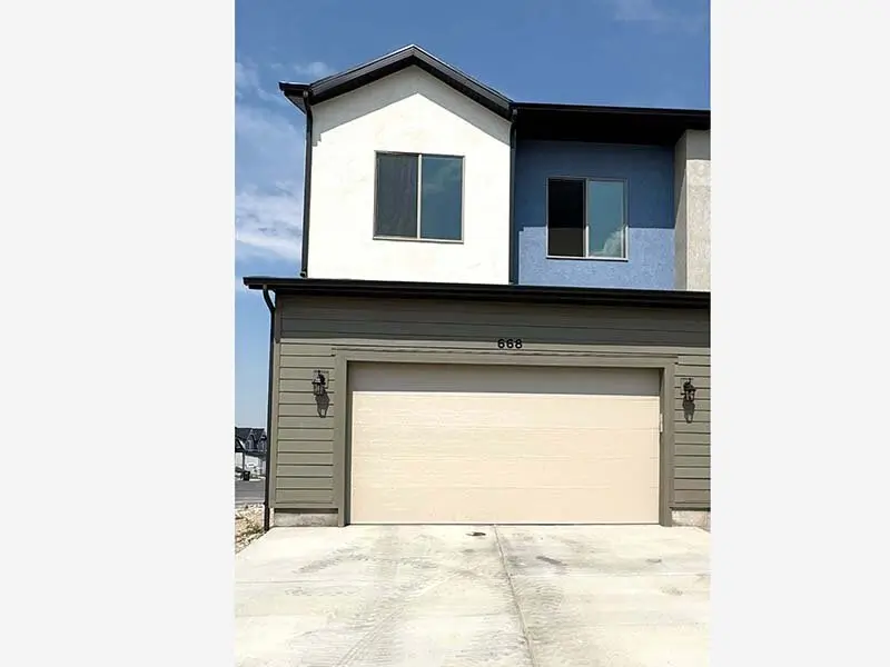 Townhomes with a Garage | Slatewood Townhomes