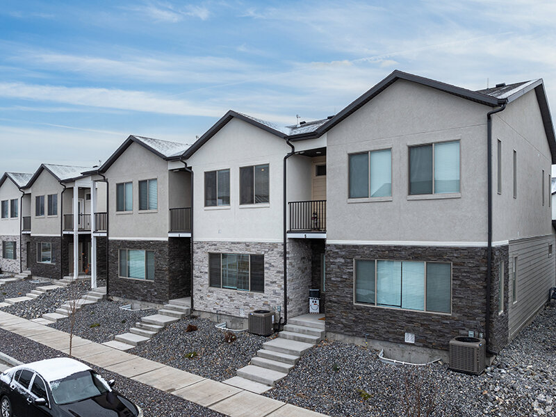 Exterior | Slatewood Townhomes in Tooele, UT
