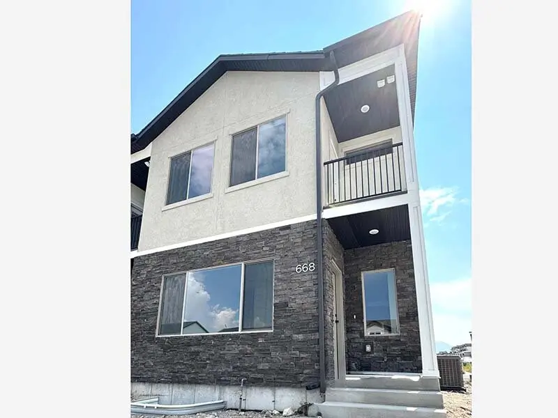 Exterior | Slatewood Townhomes