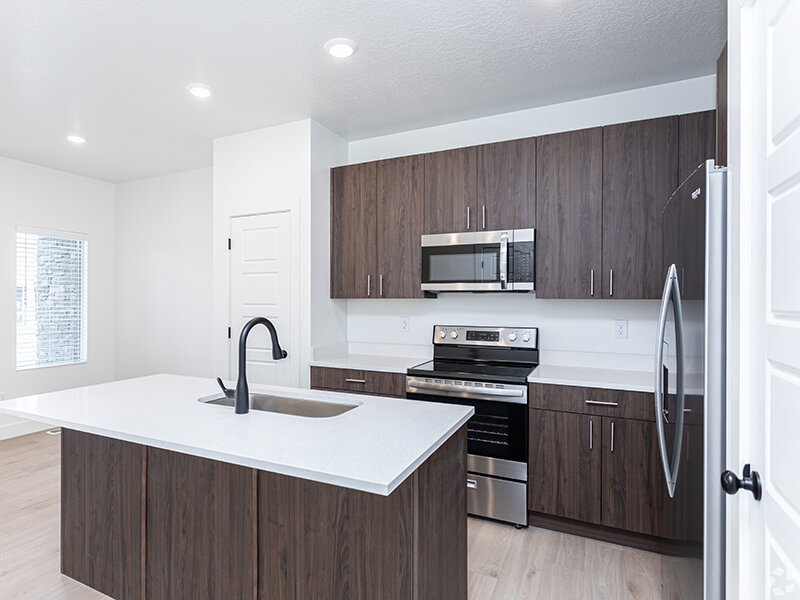 Kitchen | Slatewood Townhomes in Tooele, UT