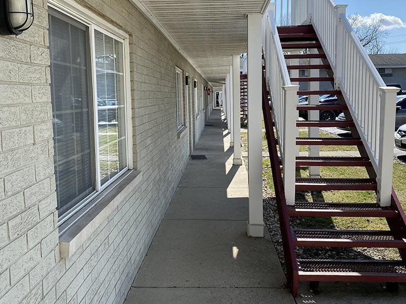 Building Entry | One Somerset Apartments