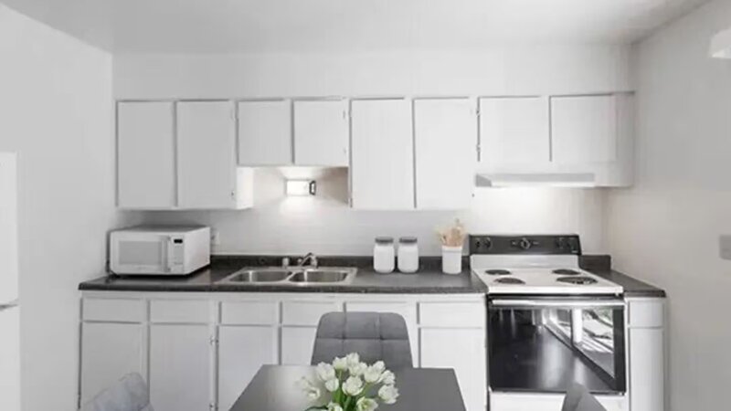 One Somerset Apartments