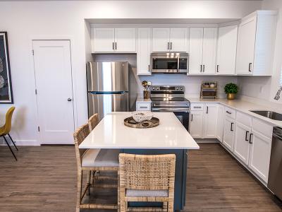 Fully Equipped Kitchen | Station Parkway Townhomes