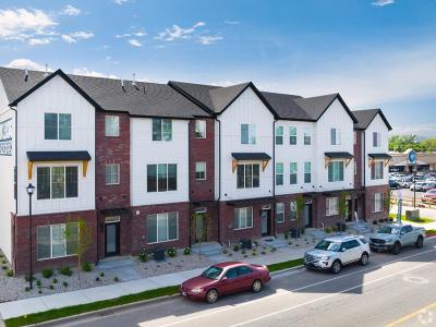 Townhome Exterior | Stonebrook Townhomes