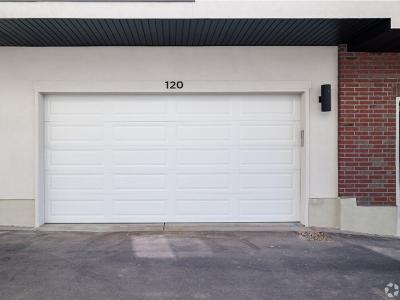 Garages | Stonebrook Townhomes