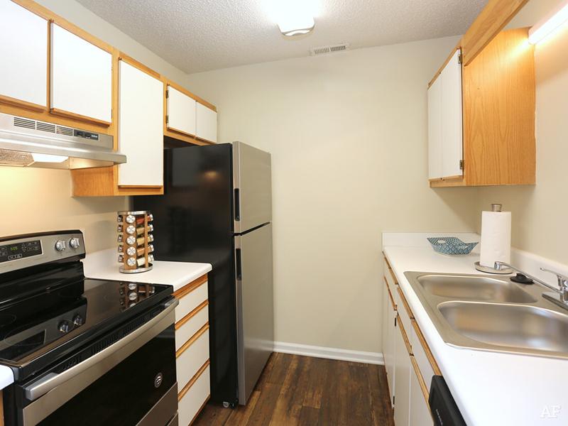 Kitchen Appliances | Summers Run Apartments in Asheboro, NC