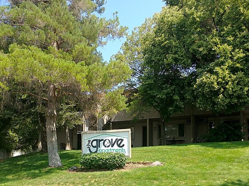 Monument Sign | The Grove Apartments in Pocatello, ID