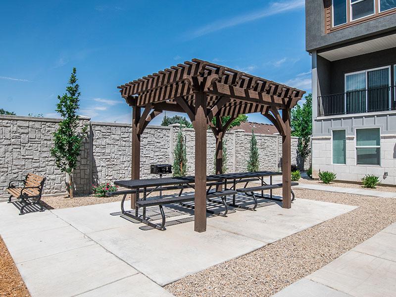 Picnic Area | The Lofts at Fort Union in Midvale, UT