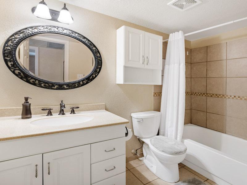 Trestles Condominiums | 2 Bedroom Bathroom | Apartment Odessa