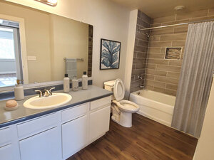 Bathroom | The Ridge at Bandera