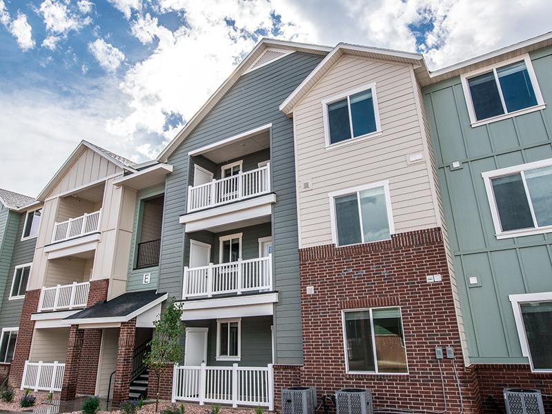 Apartment Exterior | Trail Hollow Apartments in West Haven, UT