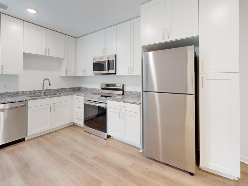 Stainless Appliances | 2 Bedroom | Valencia at the Park