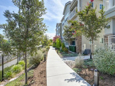 Trail | Vela Apartments in Santee, CA