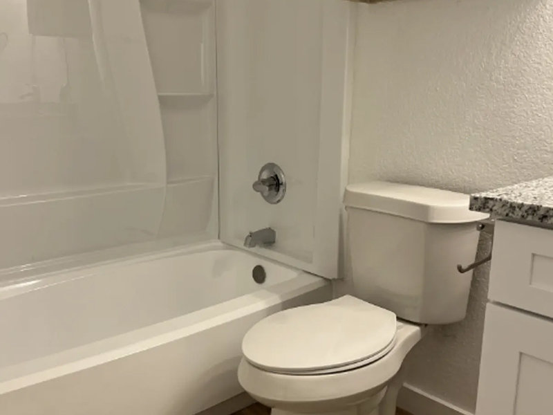 Bathroom | Ventura Landing