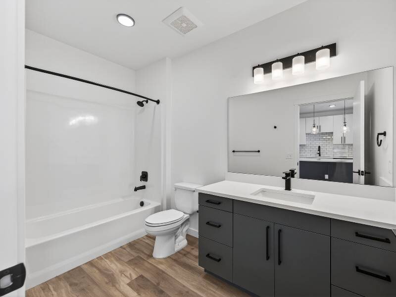 Bathroom | One Bedroom | Village Apartments